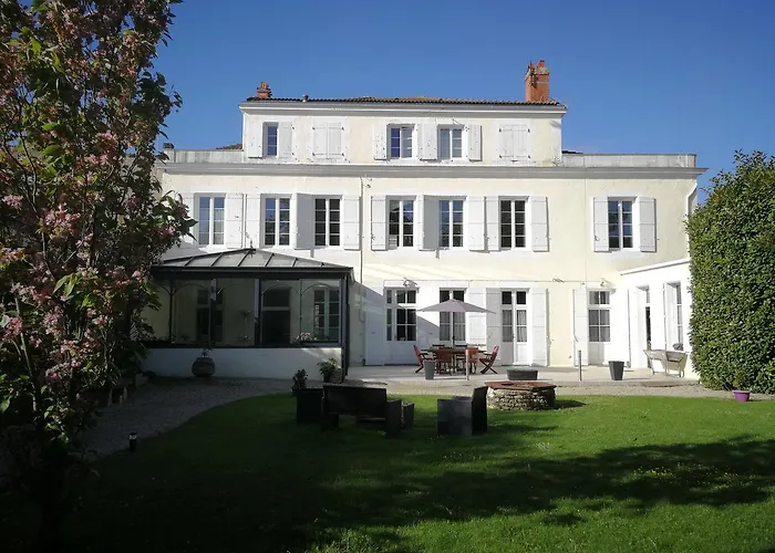 H de Surgères